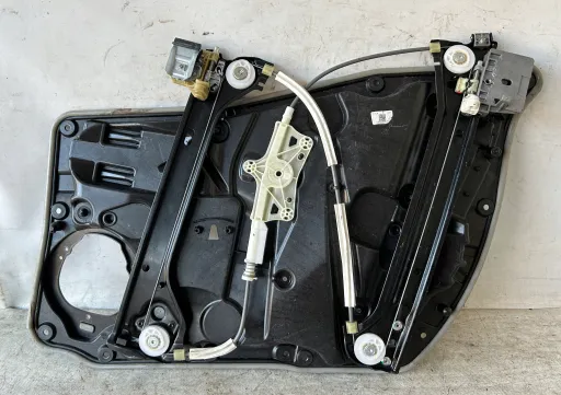 928353-105 - Механизм стеклоподъемника левой передней двери mercedes cla 117