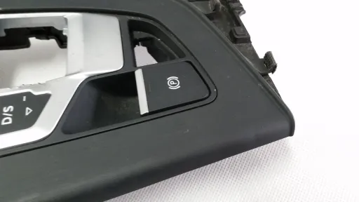 Audi A4 B9 центральная панель - 8W1864261C 8W1713111C